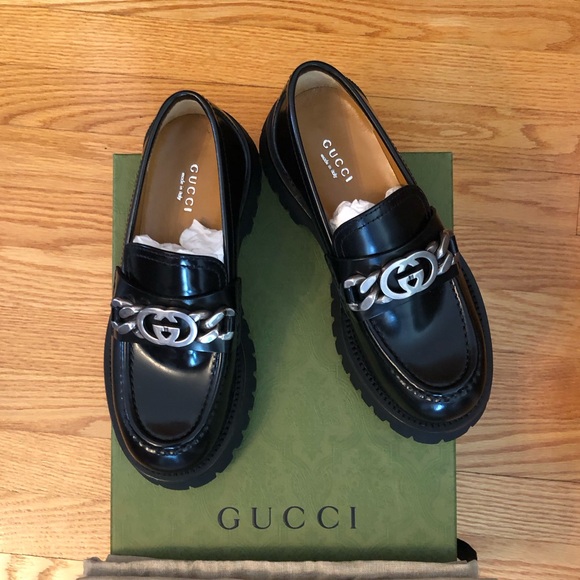 Gucci Size 36 Women's Chain Lug Loafer - Picture 4 of 9